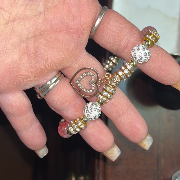 Aventura Jewelry 50 Shades of Pink Bracelet with 1 stretch bracelet - Picture 8 of 9